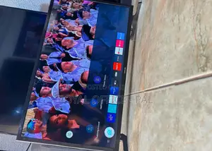 Fresh Samsung 32inch HDR Smart Inbuilt Wi-Fi