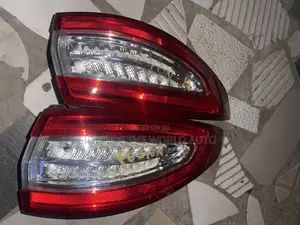 Ford Fusion 2016 Taillight