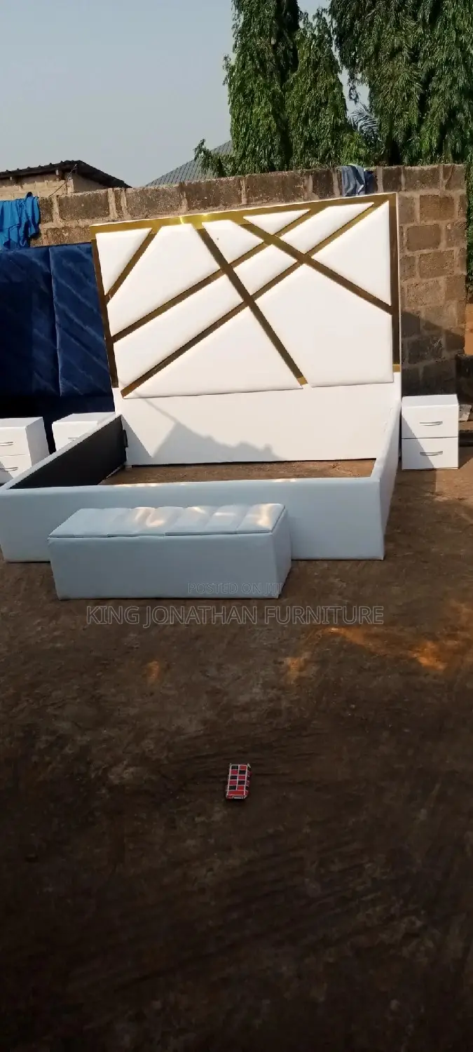 Classic King Size Bed Frame and Side Drawer