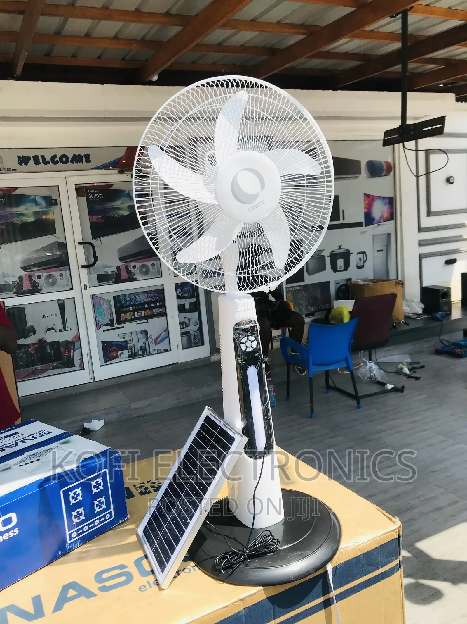 Clinette Rechargeable Fan