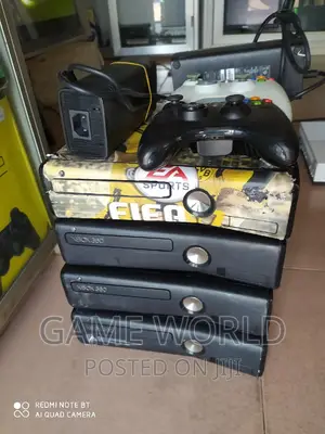 Xbox 360 Slims Loaded With 10 Games.
