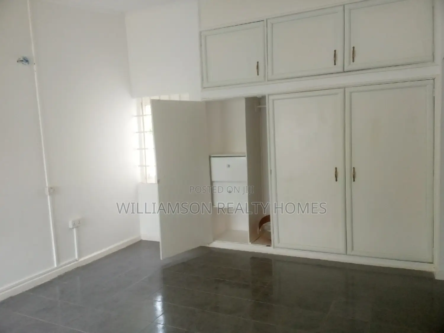 4bdrm House in Community 19 Estate,, Spintex for rent