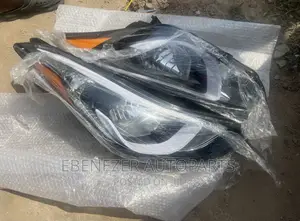 Hyundai Elantra 2014 - 2015 Headlamps