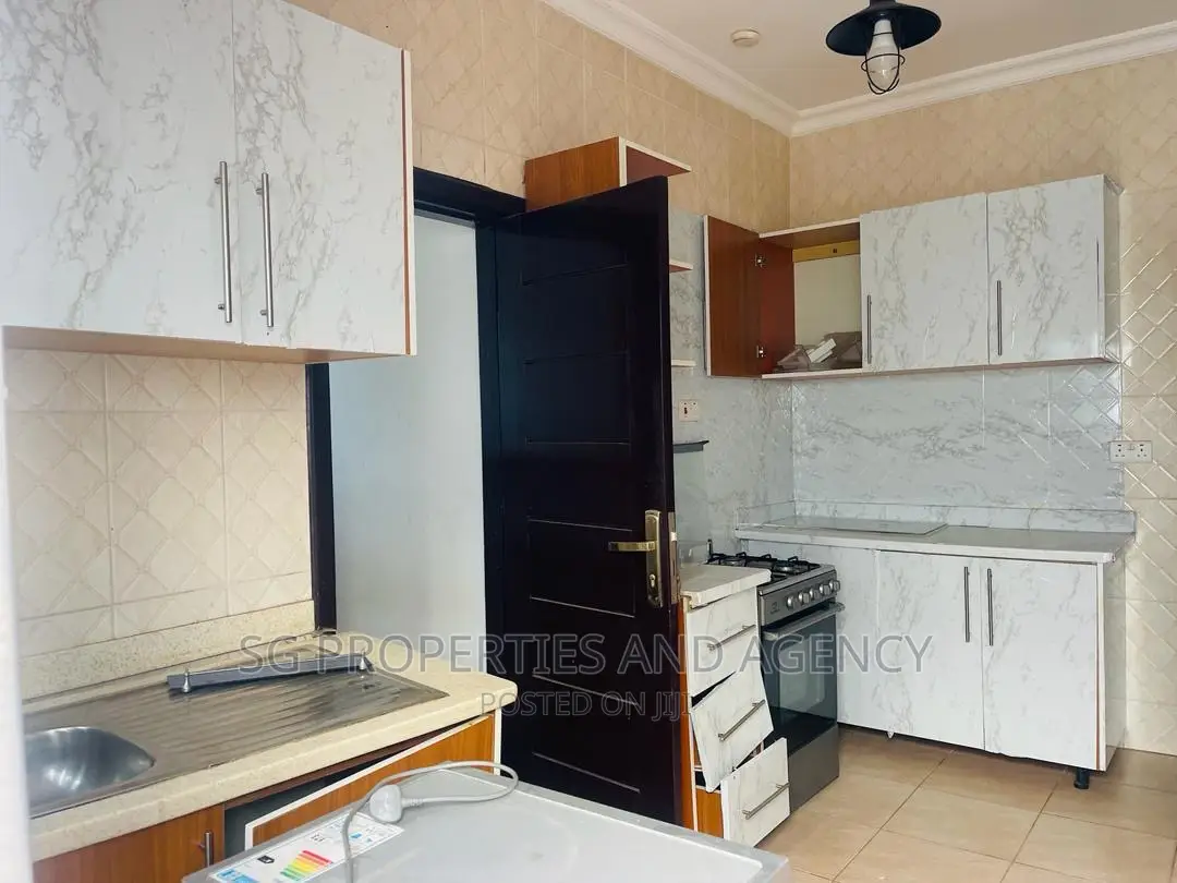 2bdrm House in Batsonaa, Spintex for rent