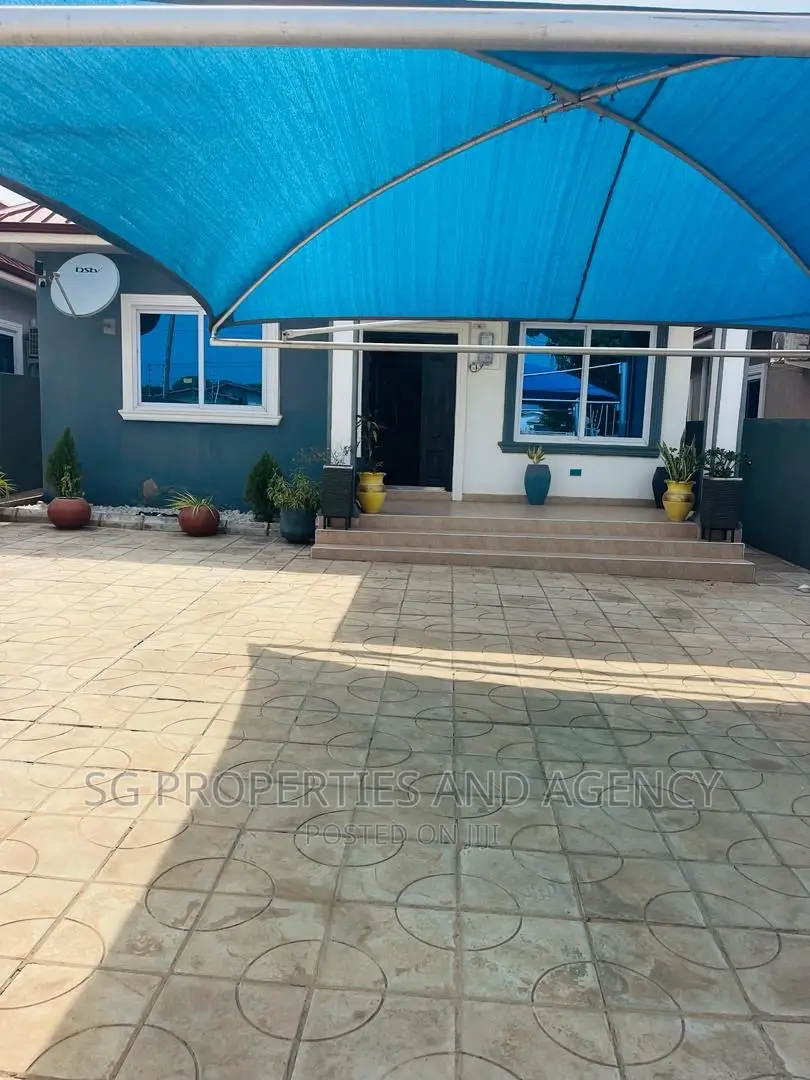 3bdrm House in Batsonaa, Spintex for rent