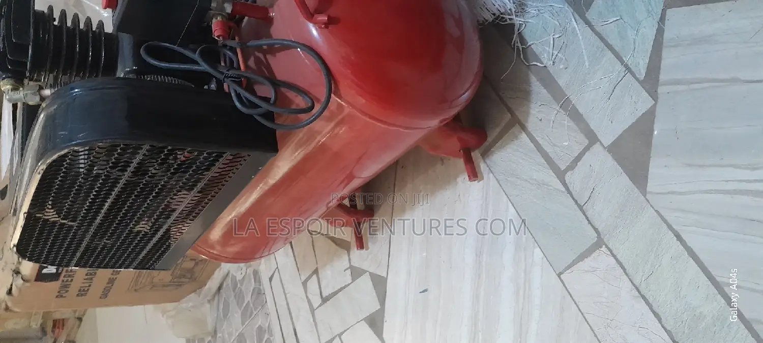 Air Compressor ,100ltr