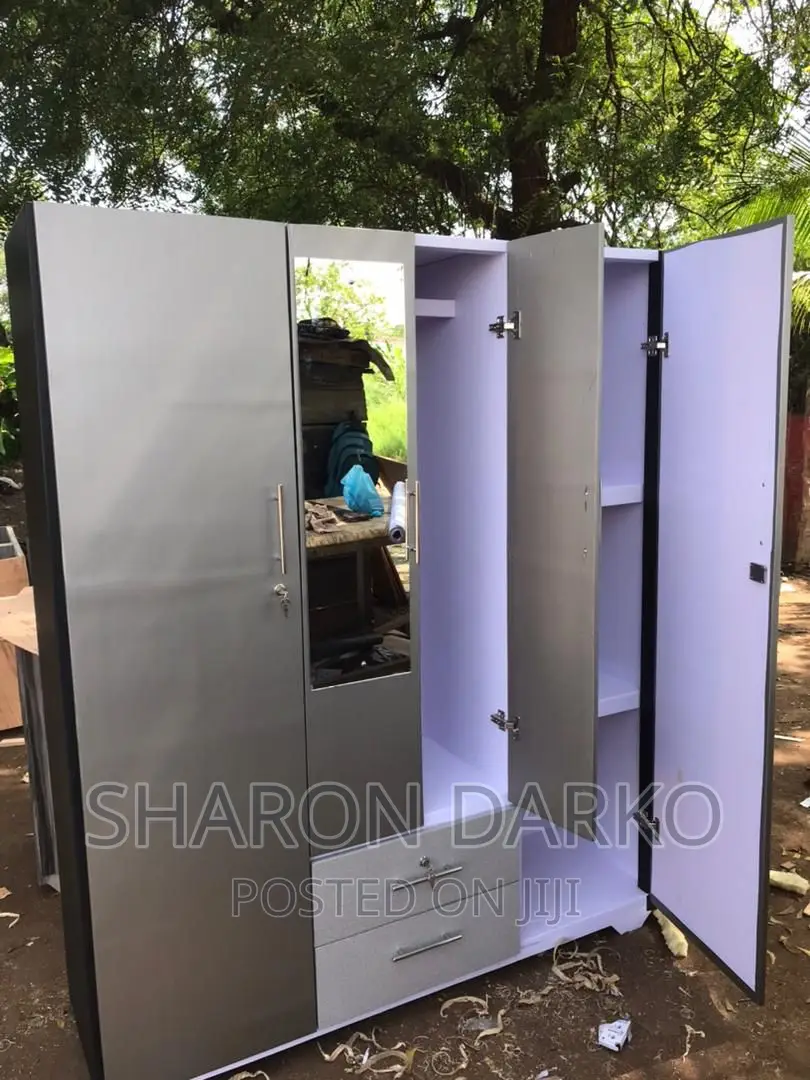 Quality 4 Doors Wardrobe