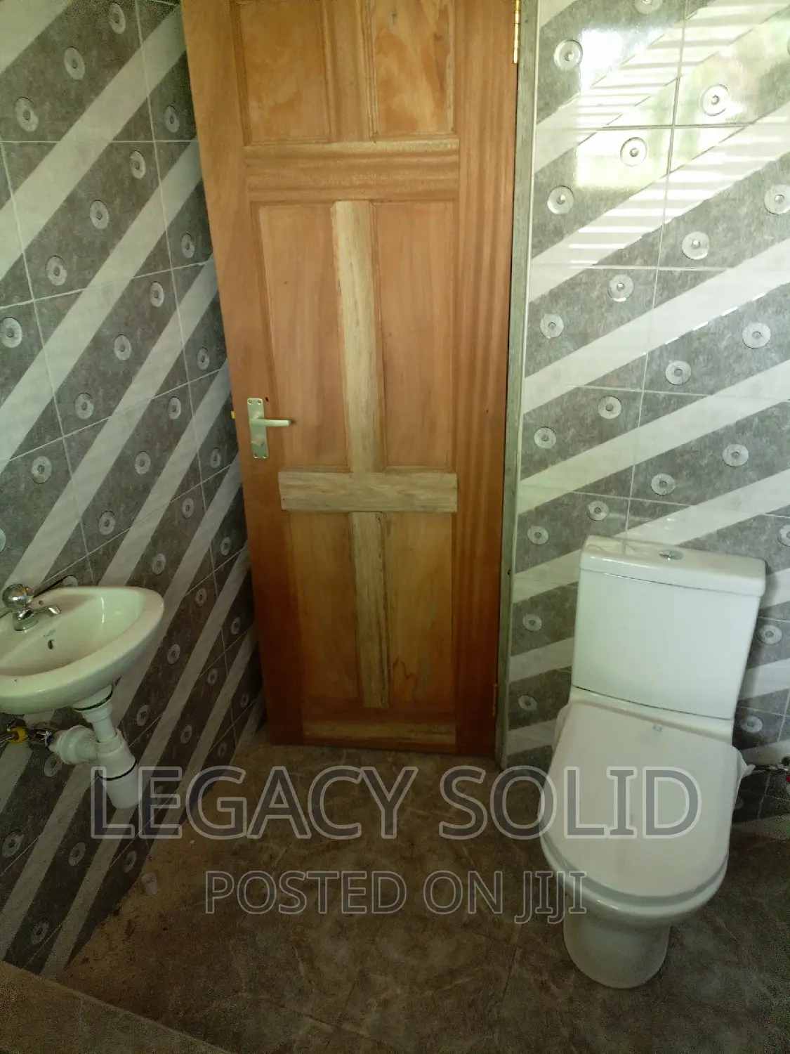 1bdrm Apartment in Legacy Solid Real, New Town for rent