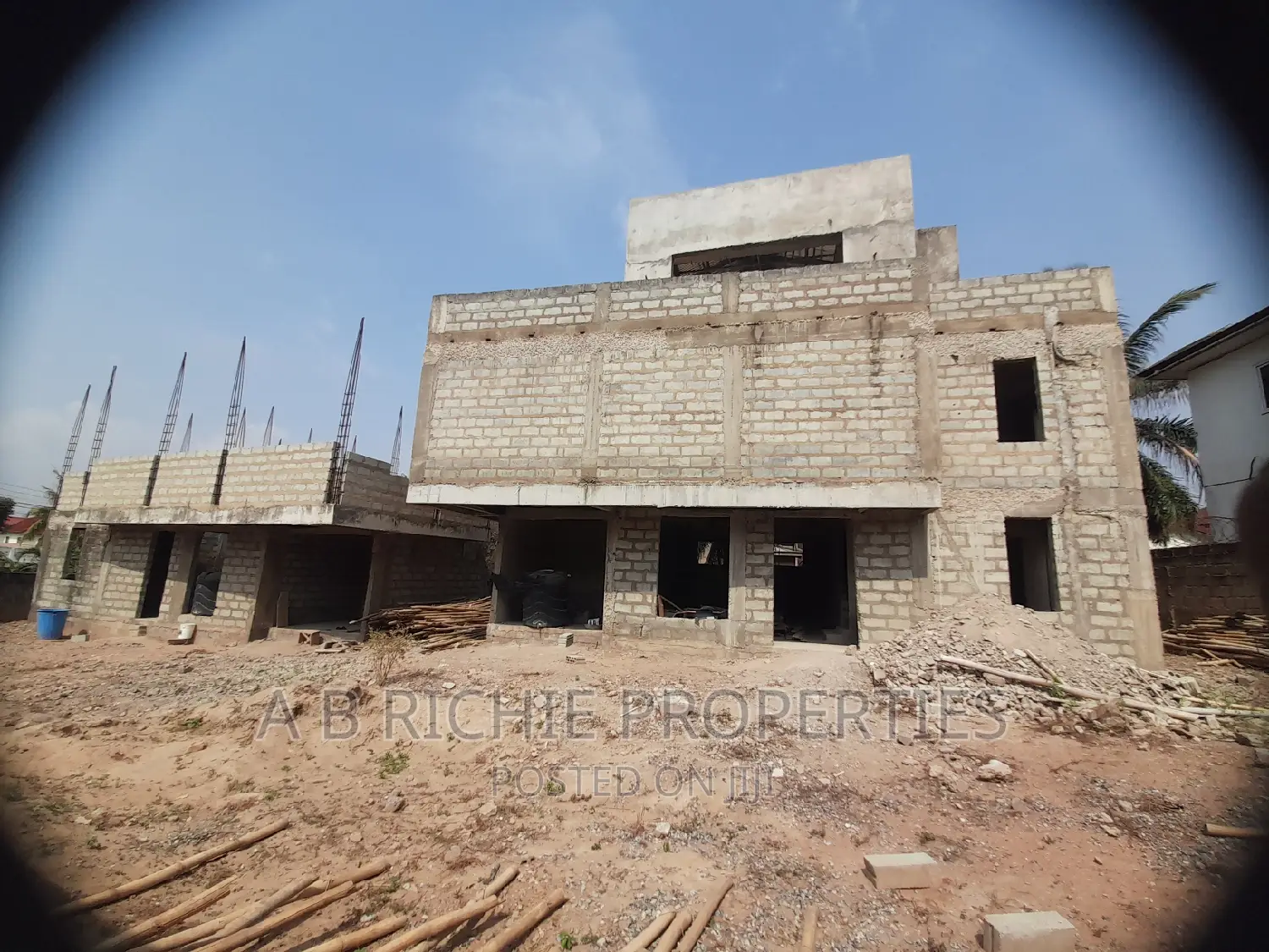 4bdrm Townhouse/Terrace in Ab Richie Properties, West Legon for sale