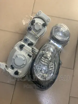 Kia Shuma Headlight