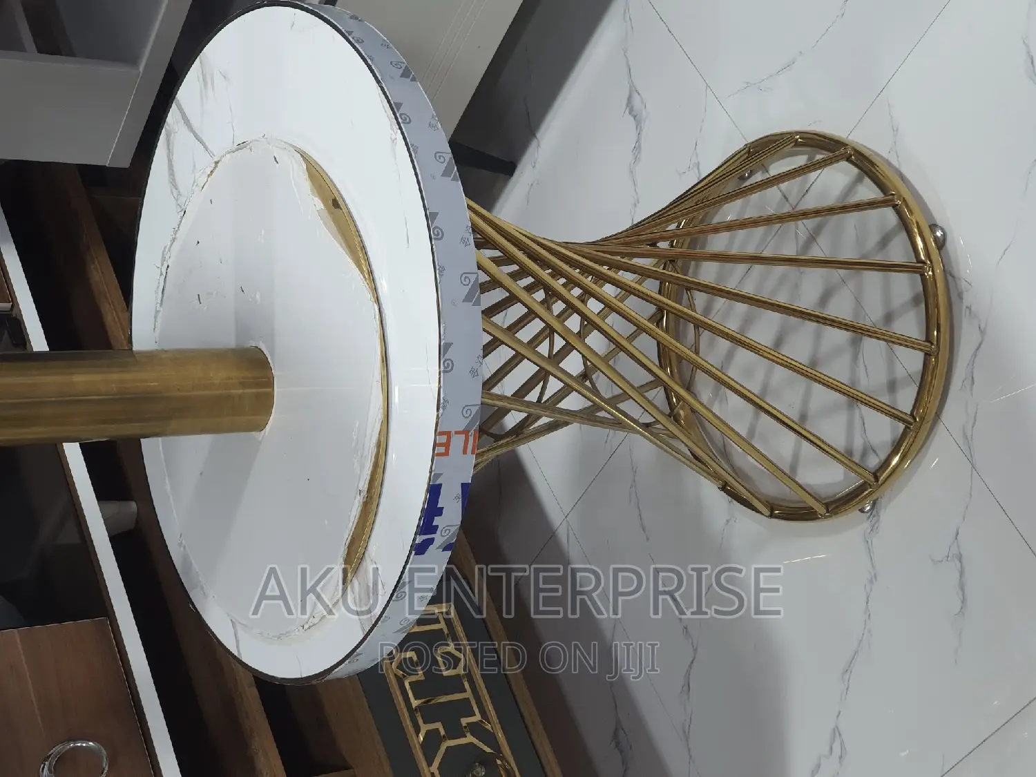 Round Gold Dinning Restaurant Bar Wedding Table