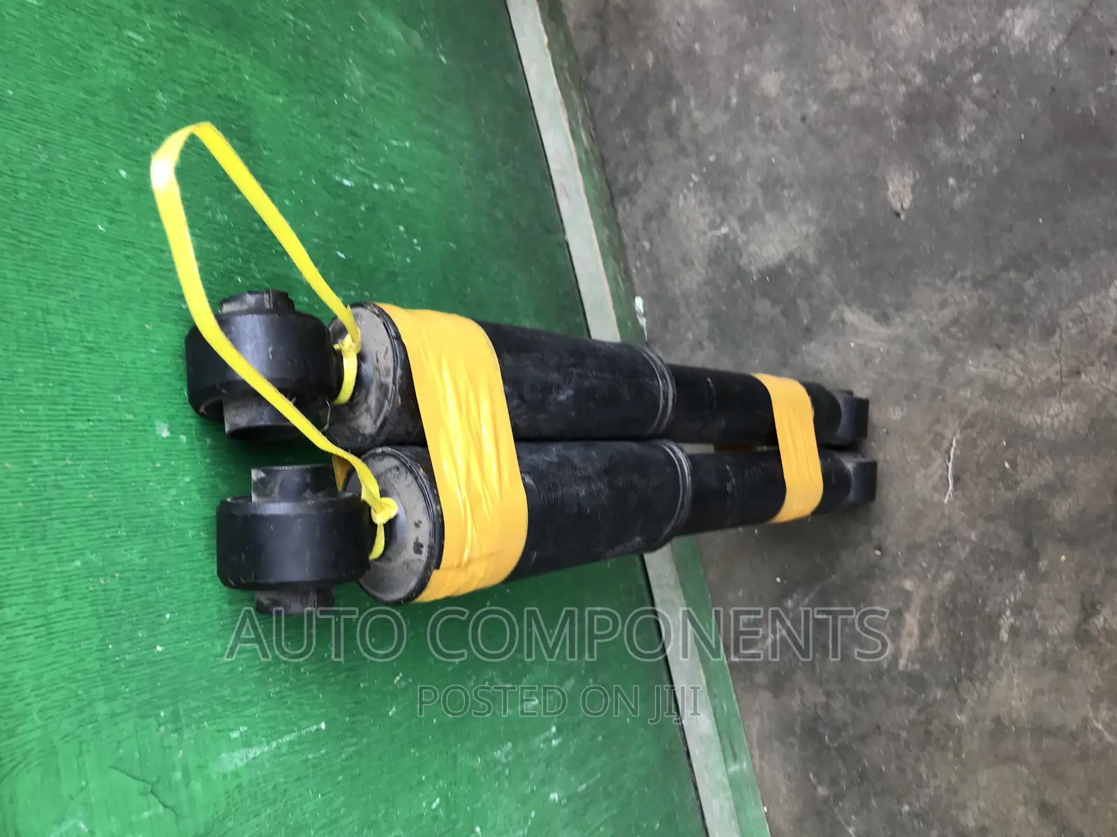 Kia Sorento 2014 Back Shock Absorbers