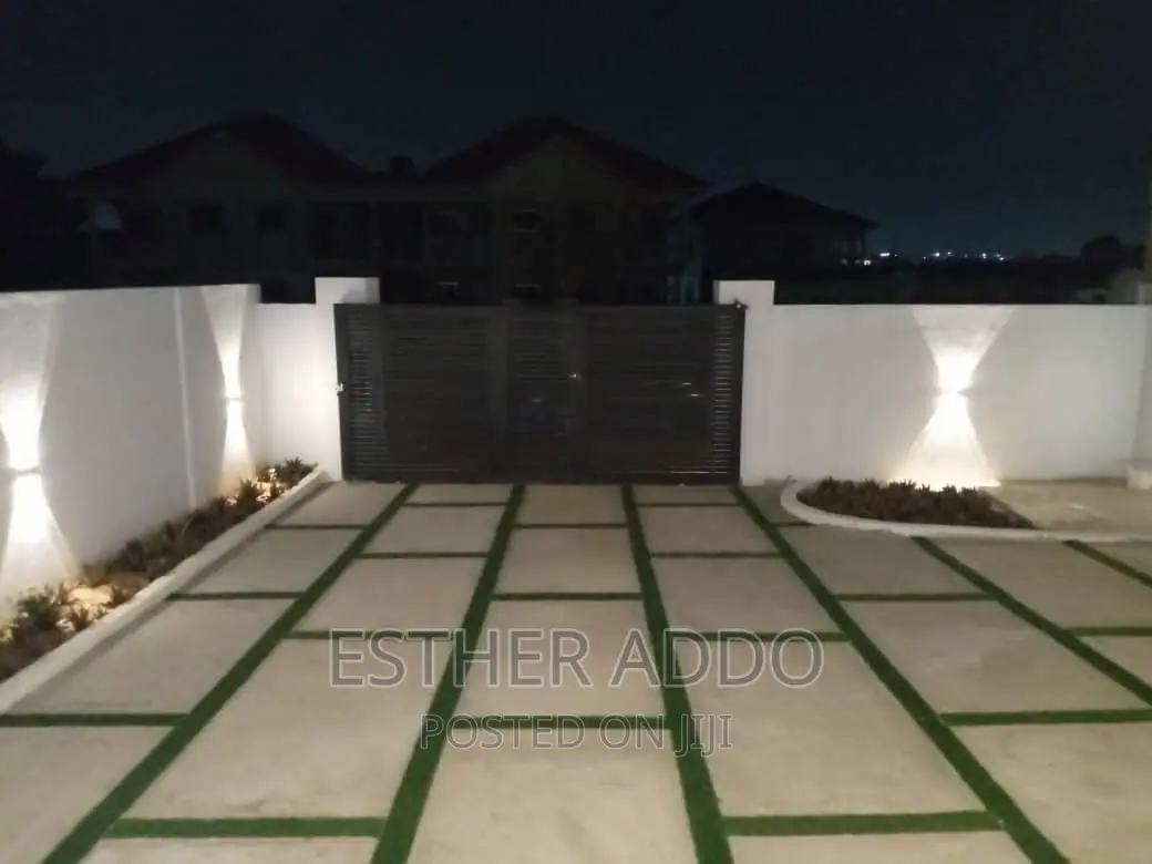 3bdrm House in Lake Side Estate for sale