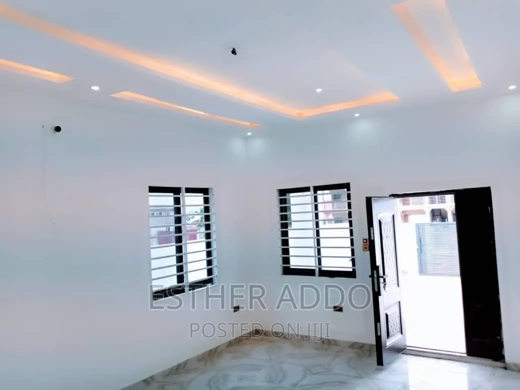 3bdrm House in Lake Side Estate for sale