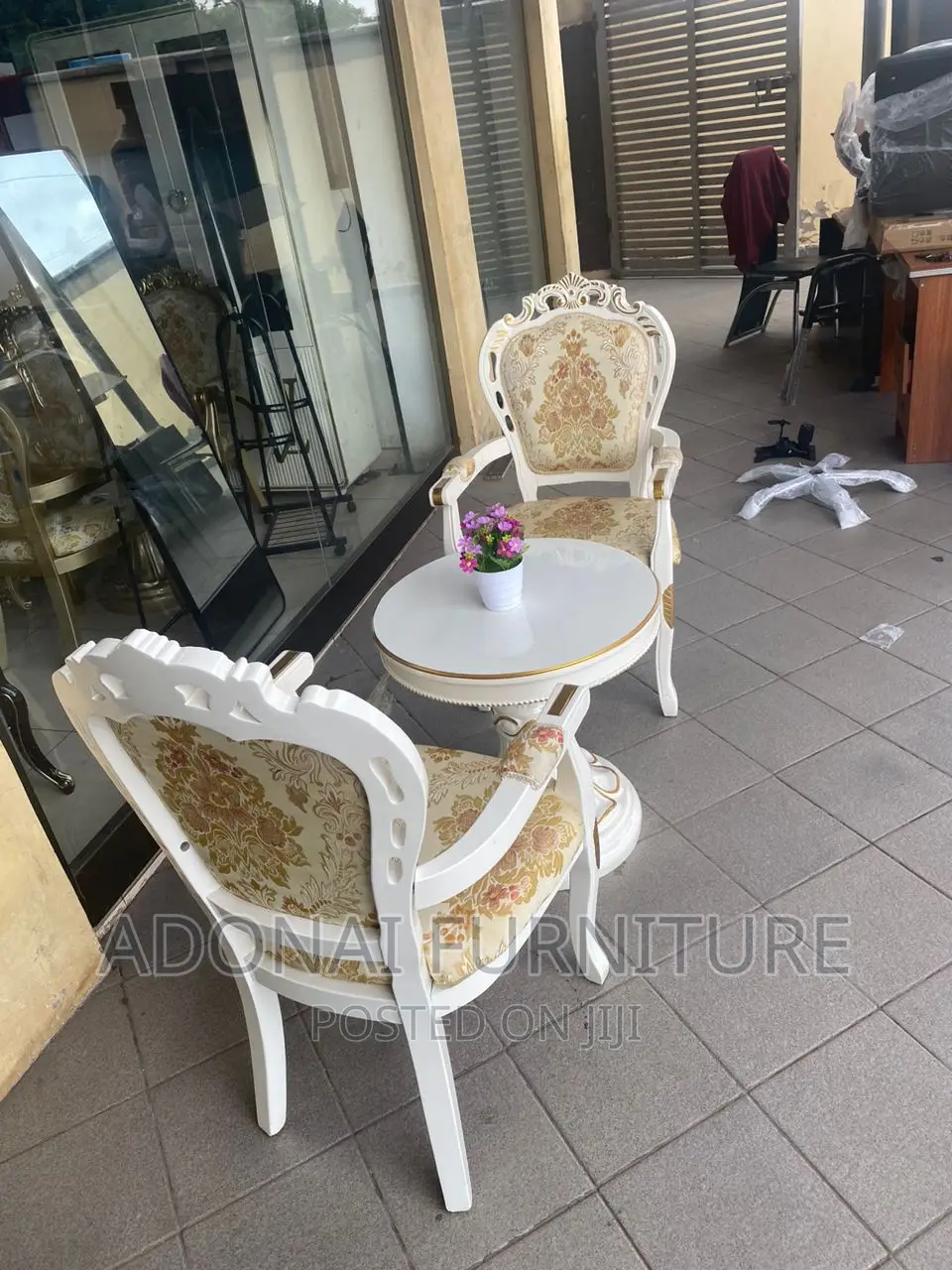 Royal Garden Chair and Table