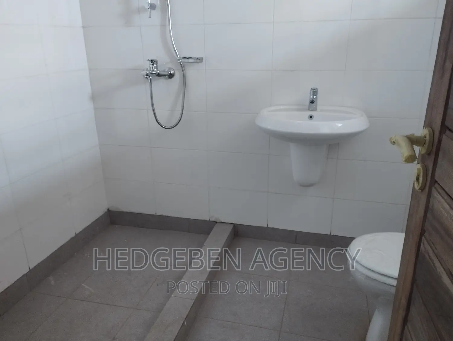 1bdrm Apartment in Adenta for rent