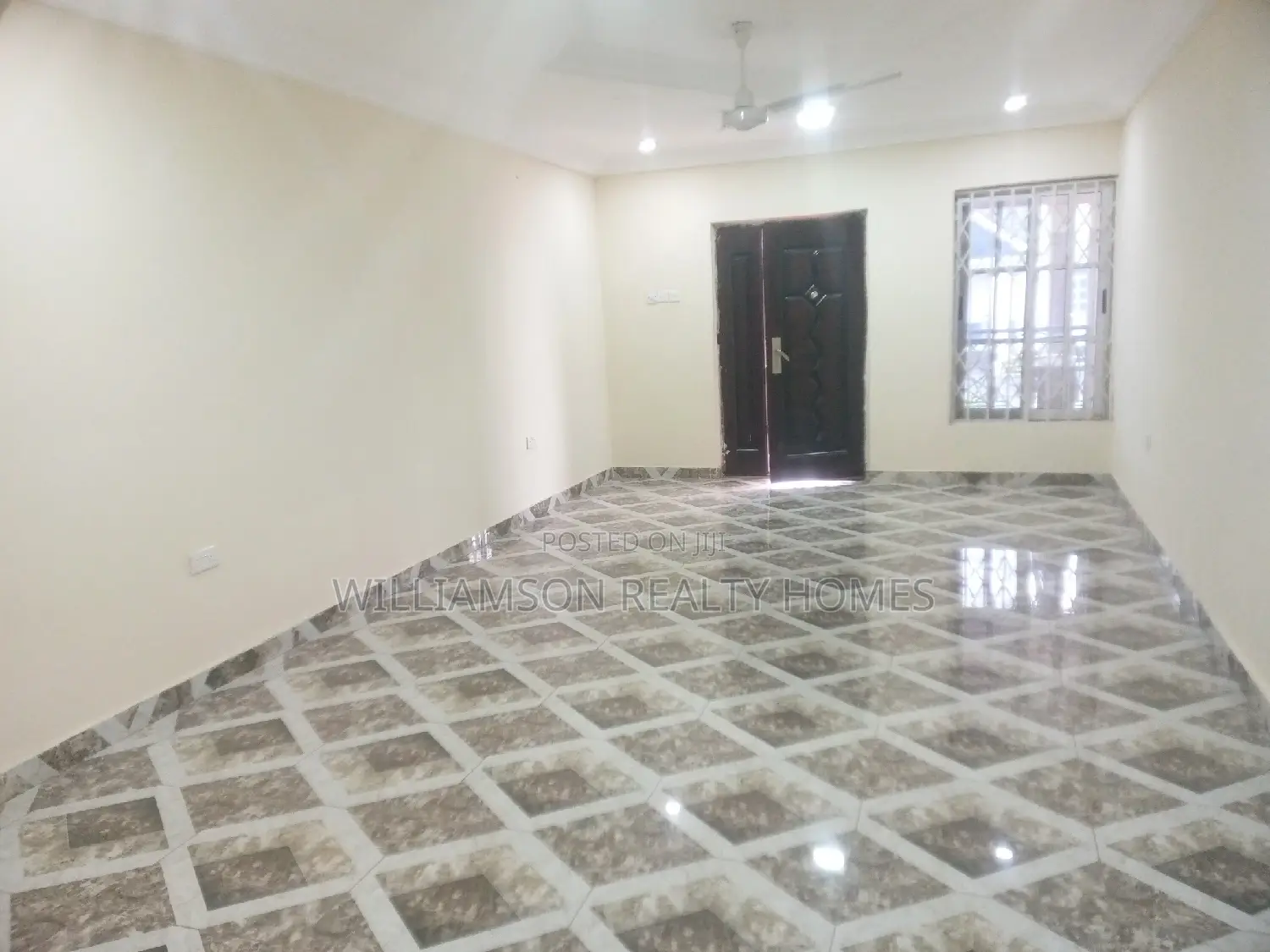 2bdrm Apartment in Community 18 Area, Spintex for rent