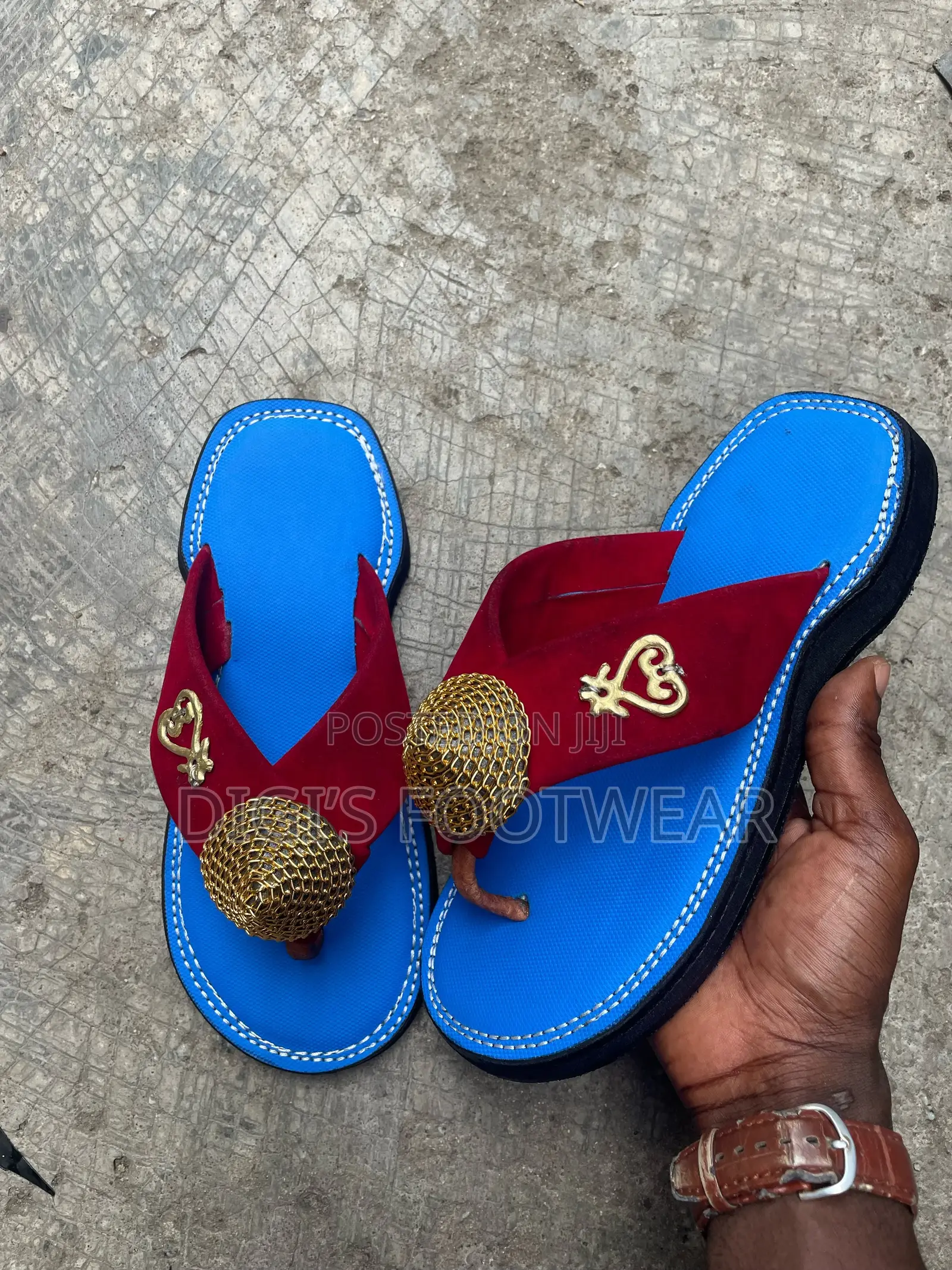 Red Suede With Blue Inner Ahenema/Chawchaw