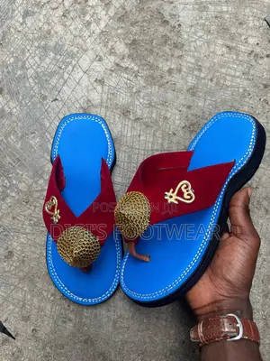 Red Suede With Blue Inner Ahenema/Chawchaw