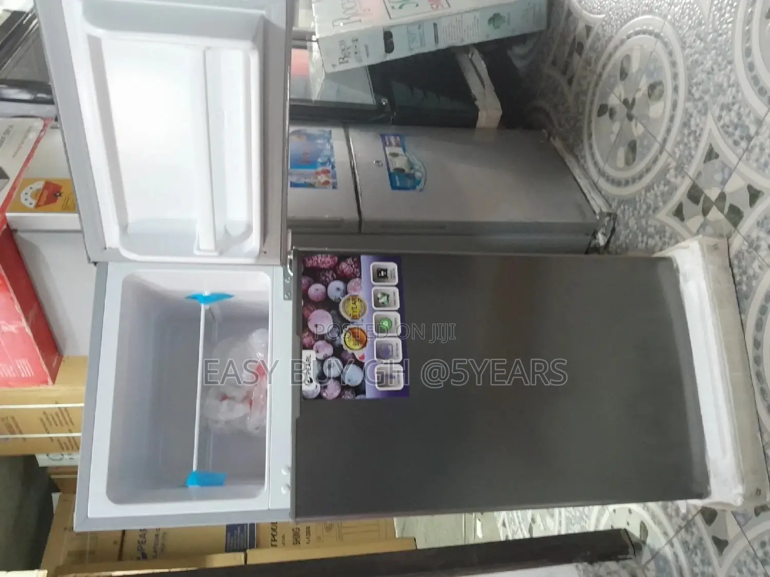 Pearl Refrigerator 127L