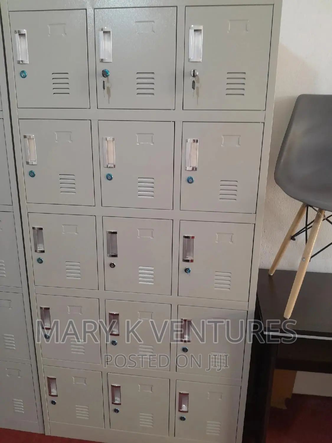 15 Doors Lockers