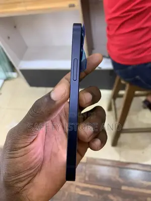 New Apple iPhone 12 mini 64 GB Black