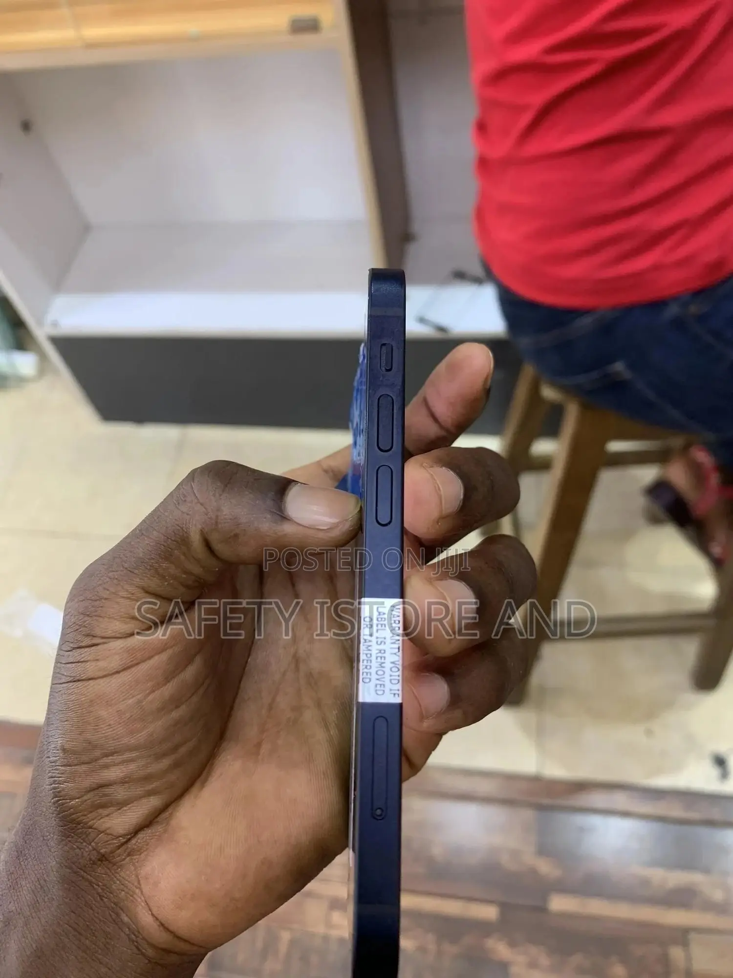 New Apple iPhone 12 mini 64 GB Black