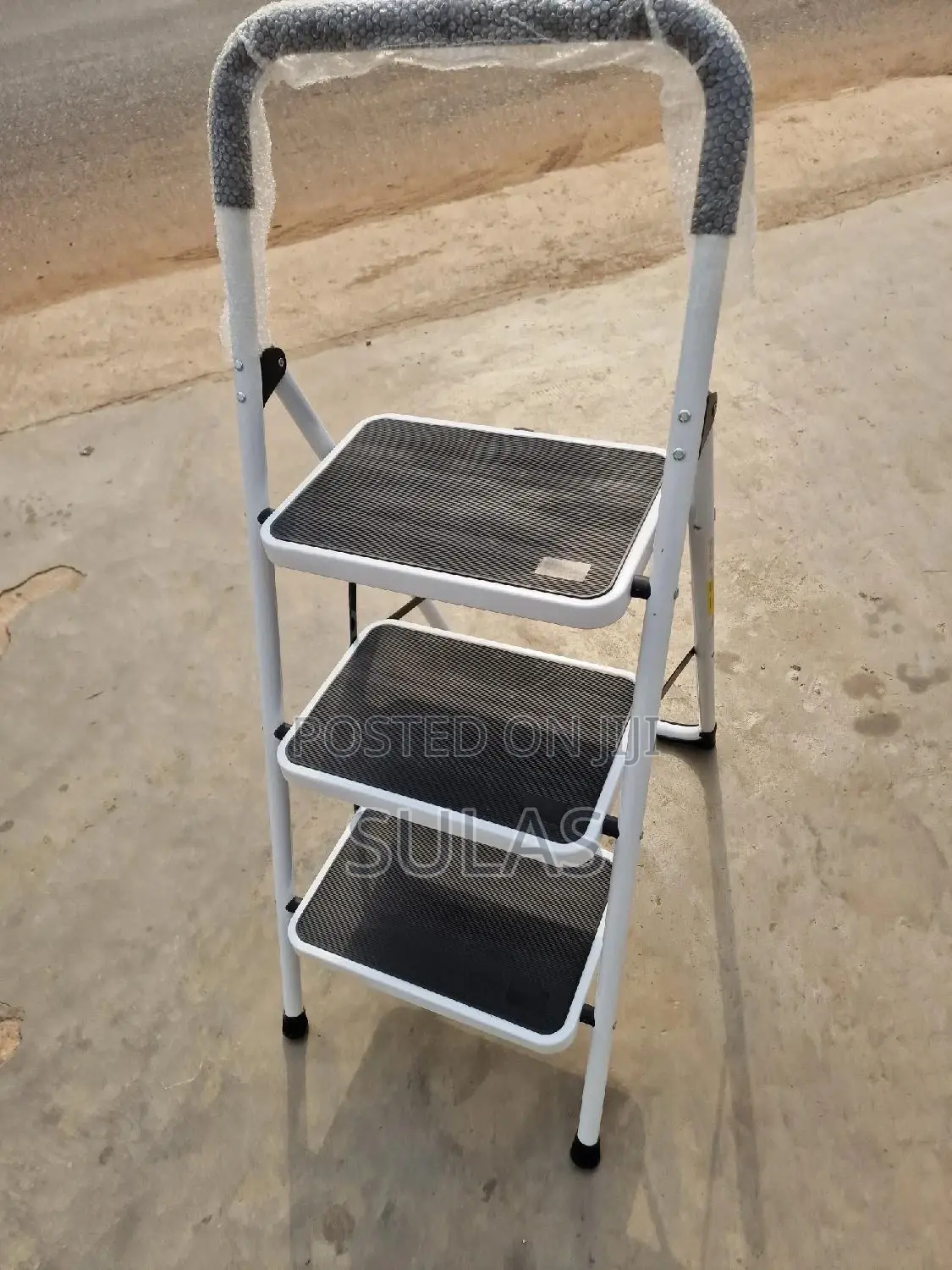 3 STEP Aluminium LADDERS