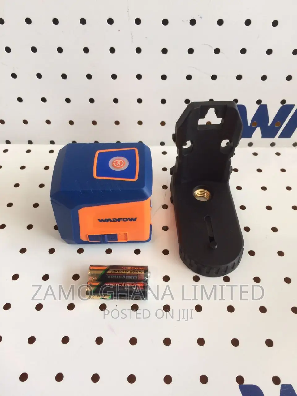 Self-Leveling Line Laser(0-30m)) - Wle2m02