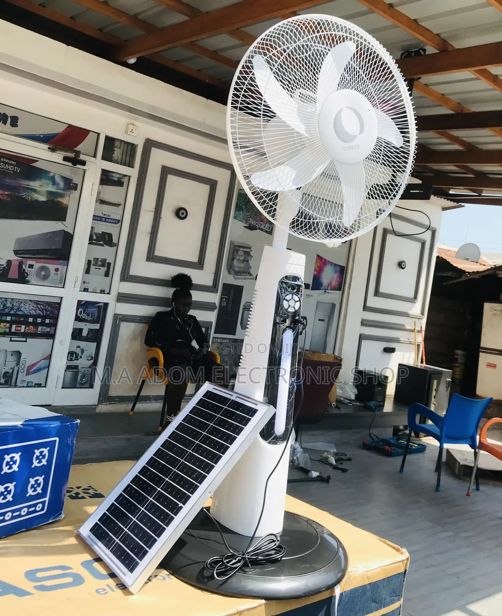 Fabulous Clinette Electric Fan + Solar Panel(White)