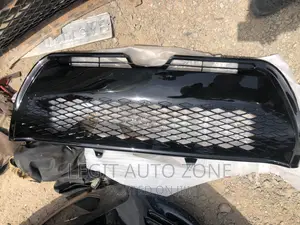 Toyota Corolla 2017 Sports Front Grill
