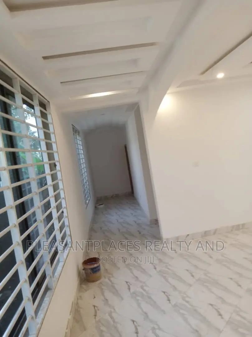 2bdrm Apartment in Pleasantplaces, Adenta for rent