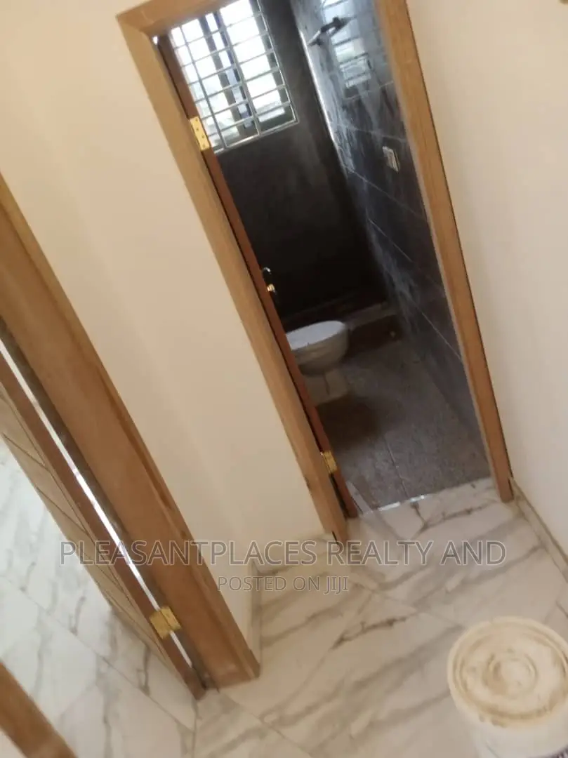 2bdrm Apartment in Pleasantplaces, Adenta for rent