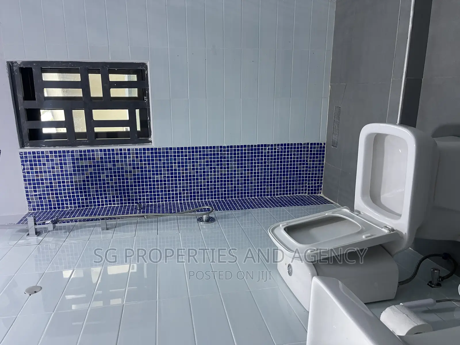 2bdrm Apartment in Lashibi, Spintex for rent