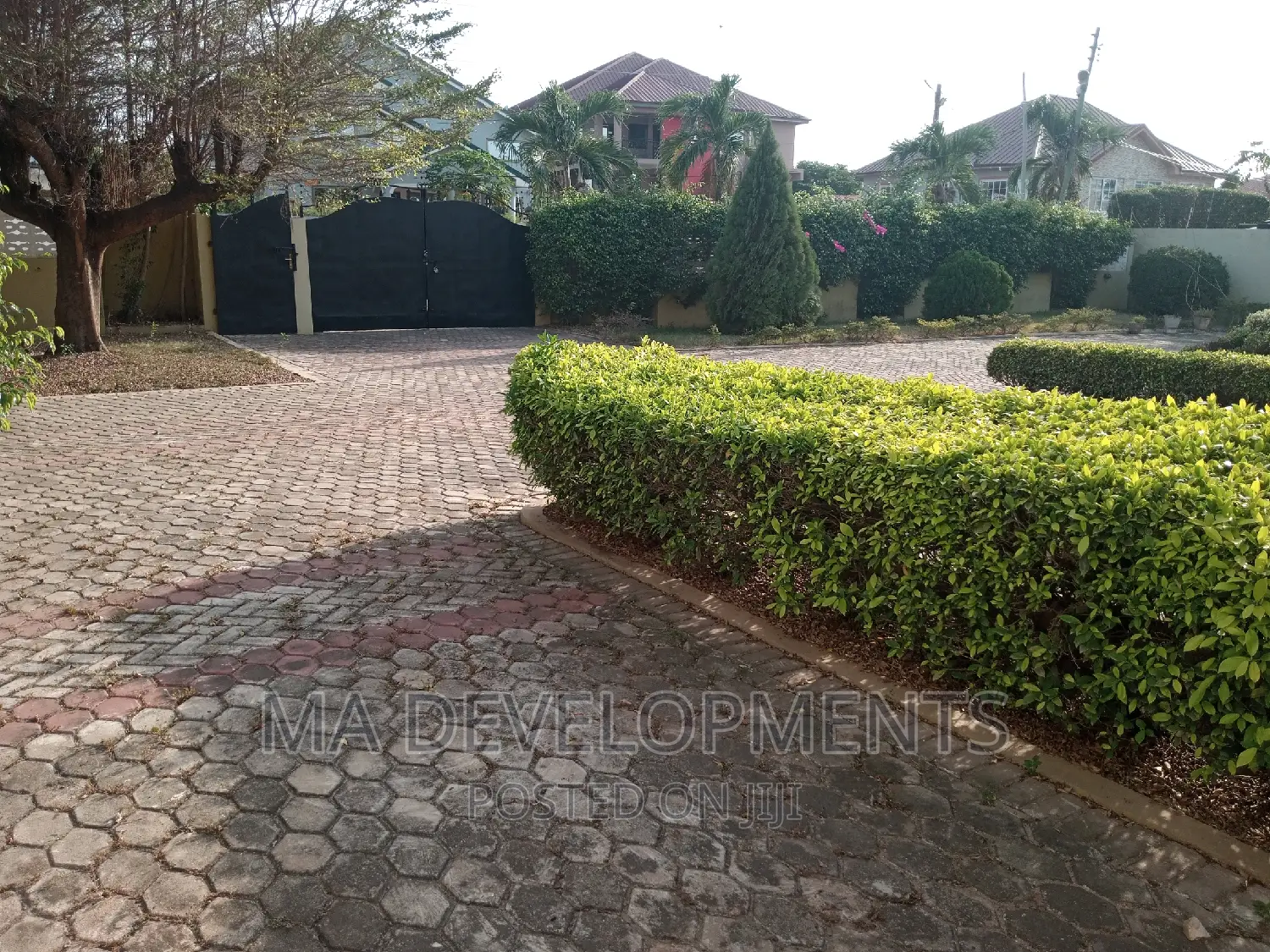 3bdrm House in M.A Developments, West Legon for sale