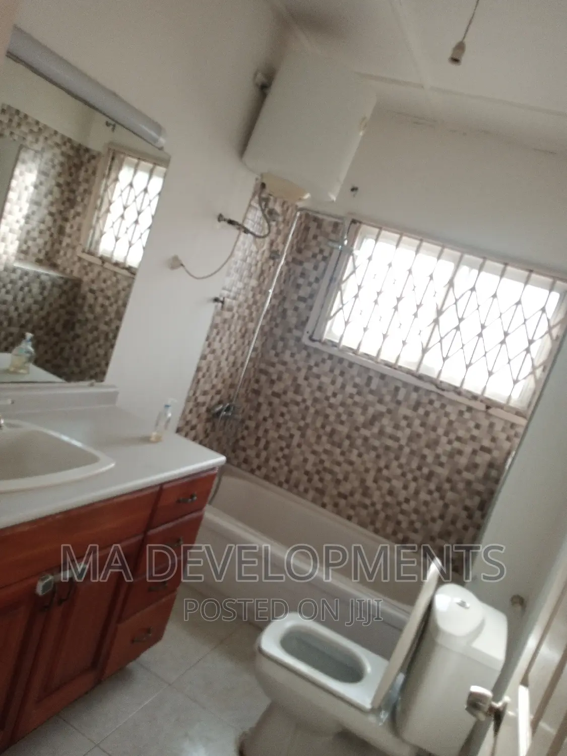 3bdrm House in M.A Developments, West Legon for sale