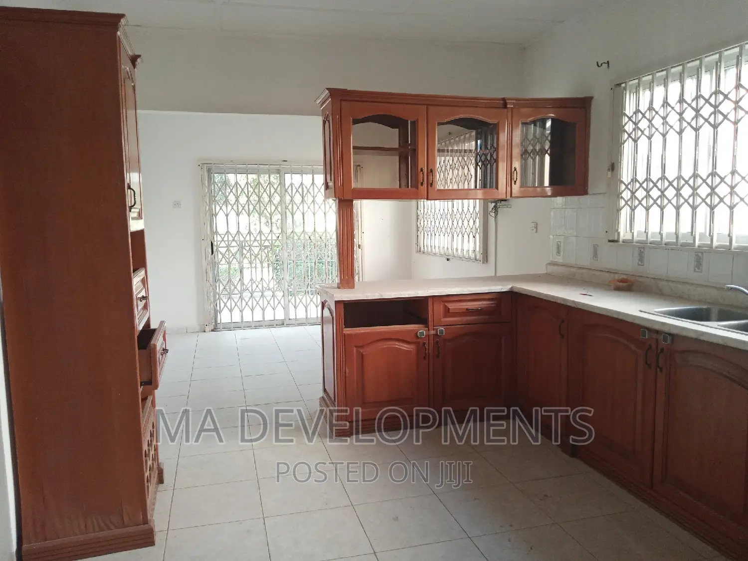 3bdrm House in M.A Developments, West Legon for sale