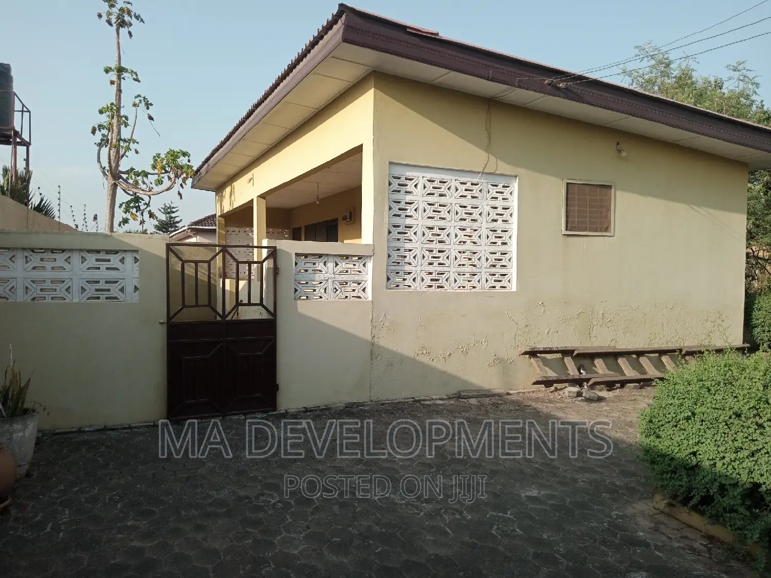 3bdrm House in M.A Developments, West Legon for sale