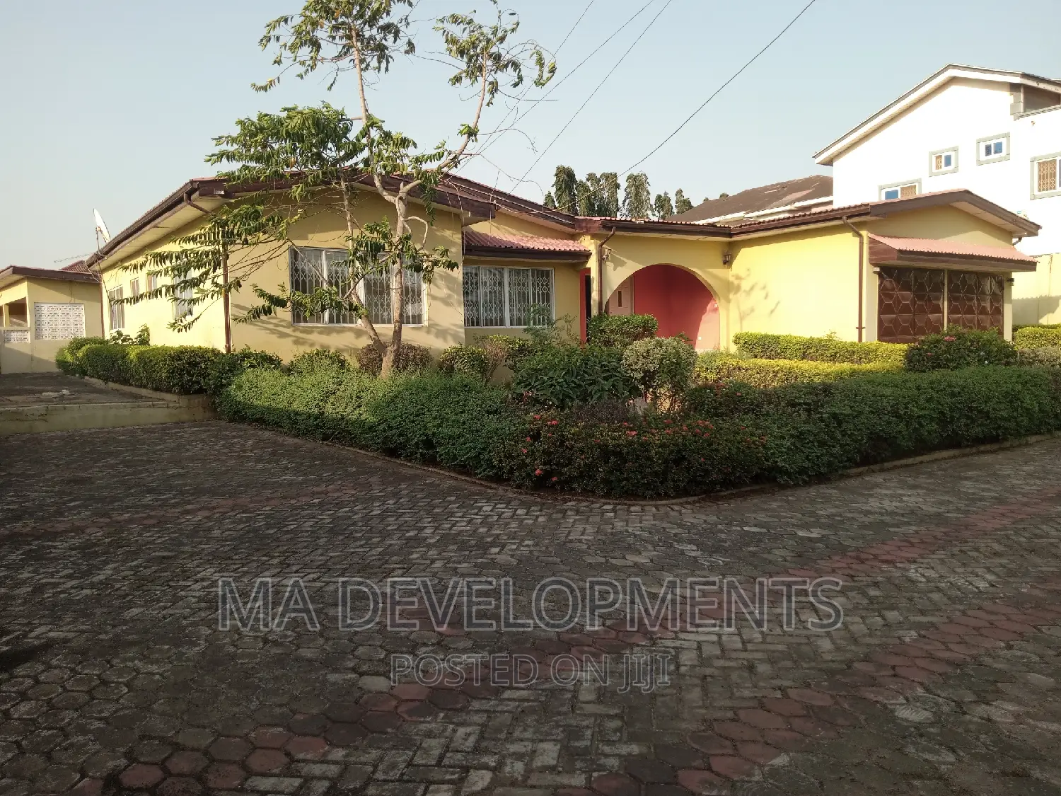 3bdrm House in M.A Developments, West Legon for sale