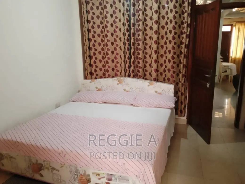 A 3-Bedroom Fully Furnished Flat. Short /Long Stay