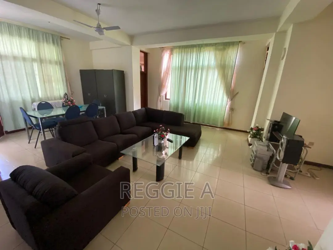 A 3-Bedroom Fully Furnished Flat. Short /Long Stay