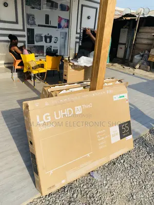 Sealed in Box LG 55ur8000 55 Inch Uhd Smart Tv + Remote.