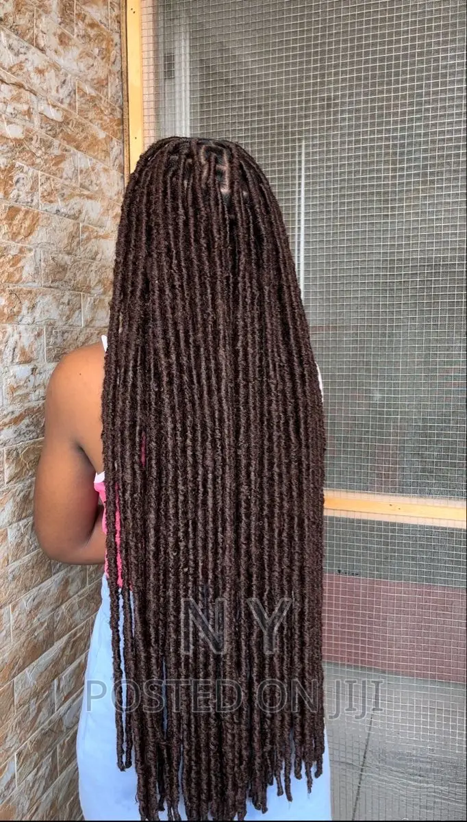 Faux Locs Specialist