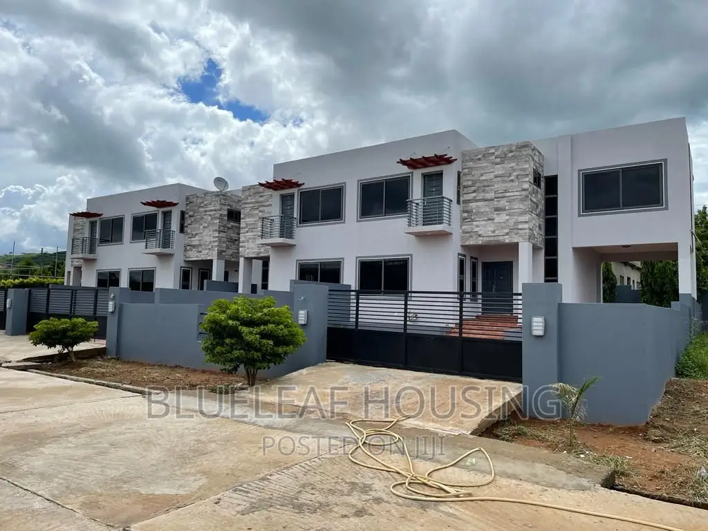 3bdrm Duplex in Abokobi for rent