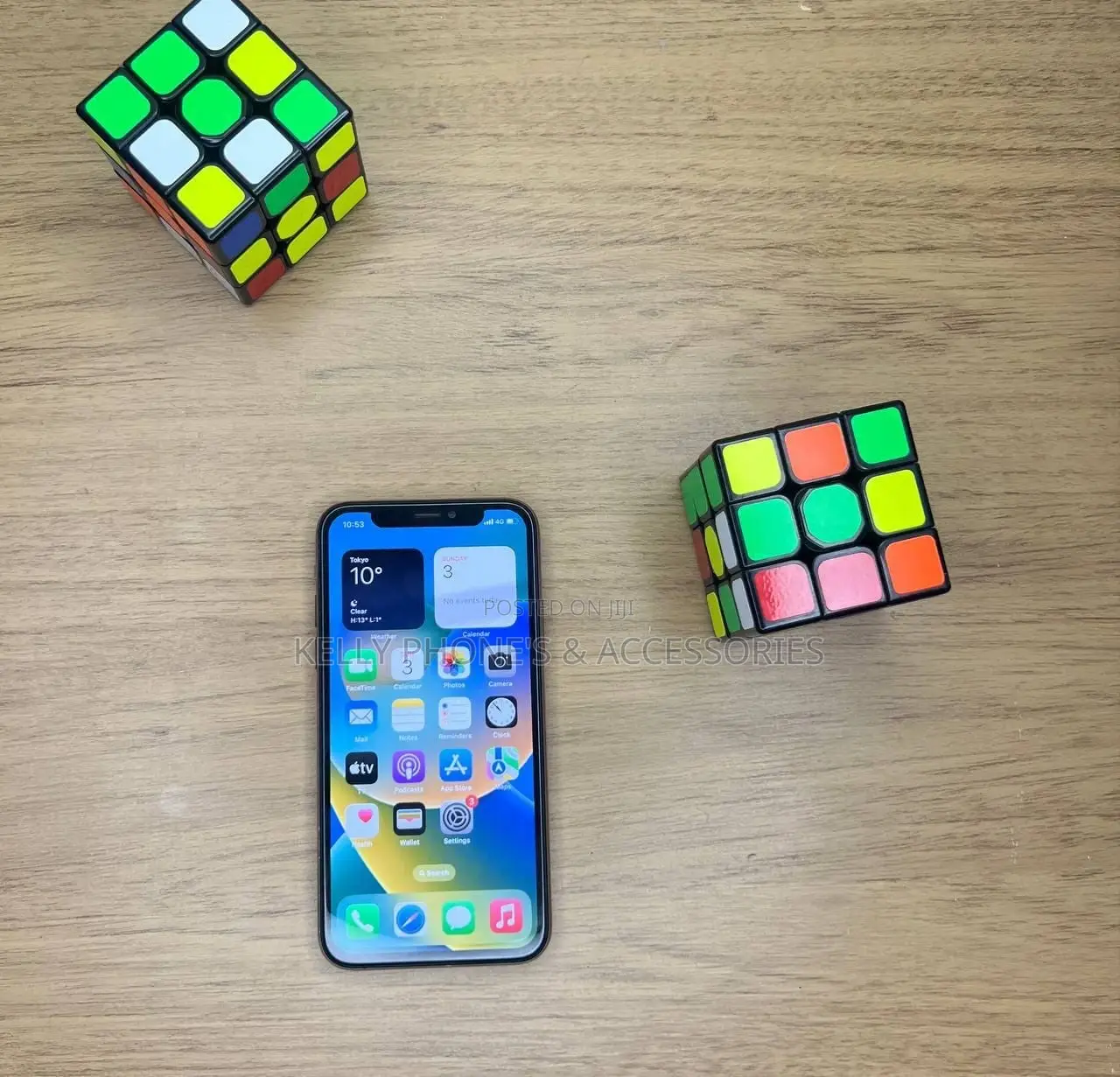 Apple iPhone XR 64 GB White