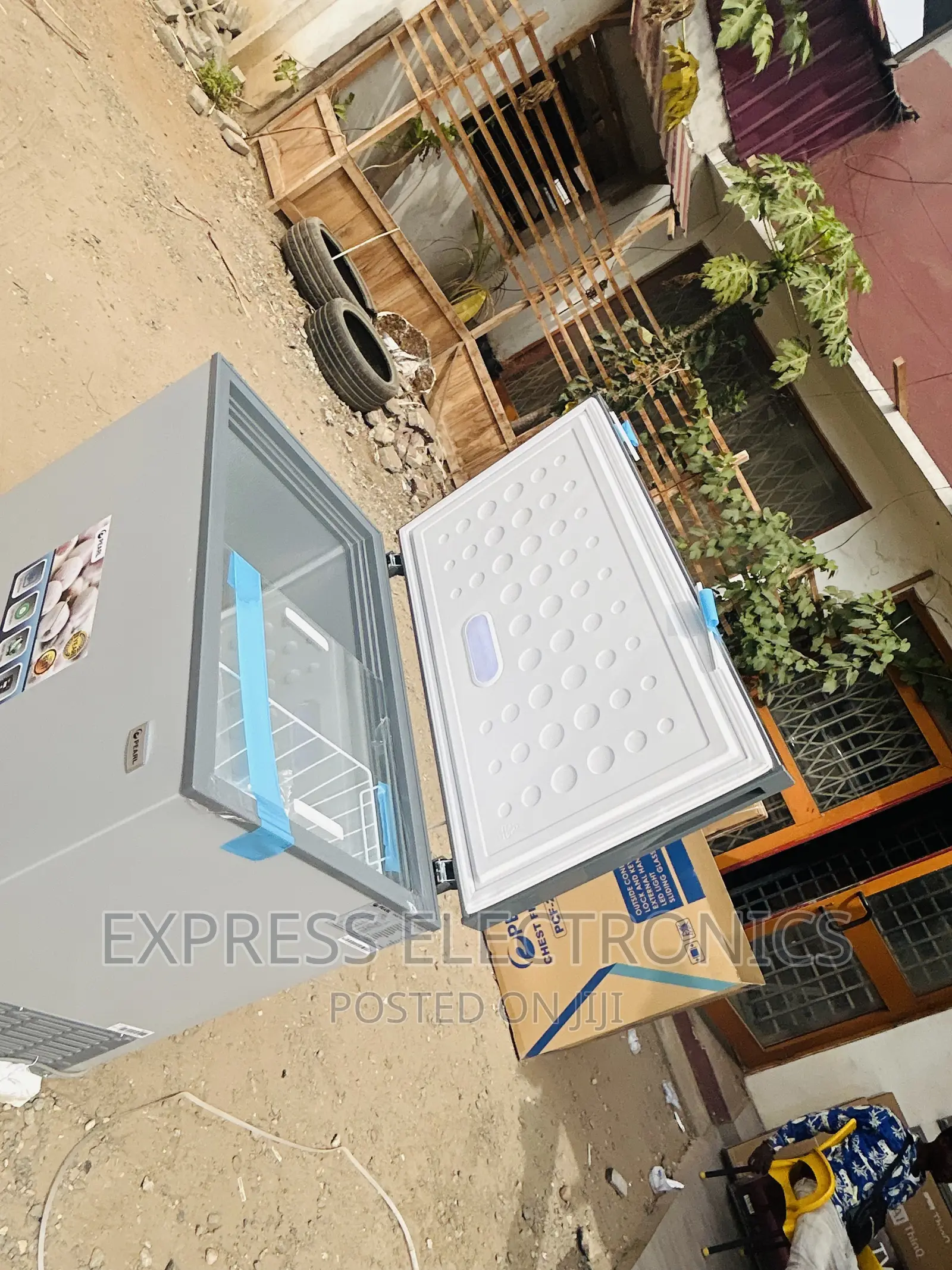 Less Expensive Sleek Chest Freezer Single Door 200L Pearl