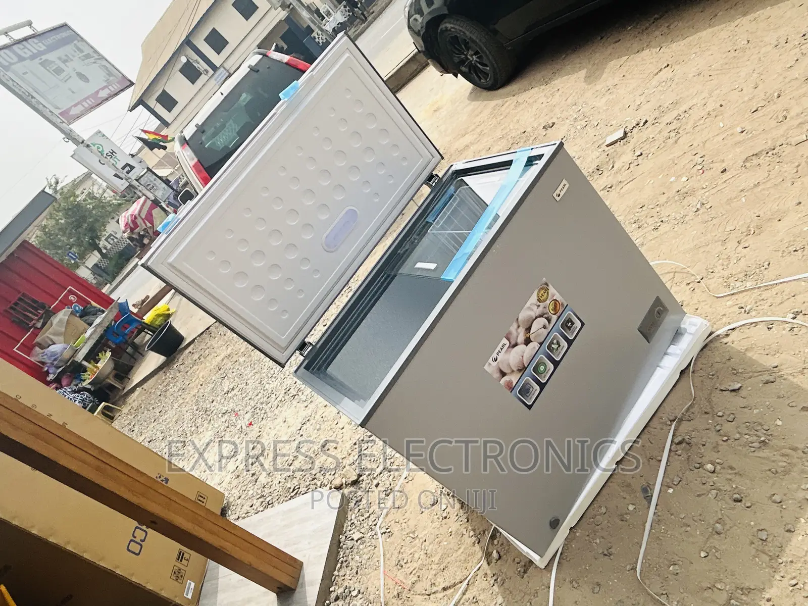 Look  Stylish Chest Freezer Single Door Pearl 200L