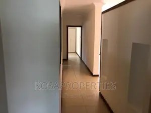 3bdrm House in Tema Community 22 for sale