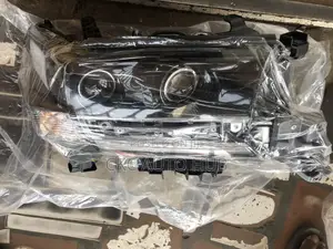 Toyota Land Cruiser 2017 2018 2018 Headlight