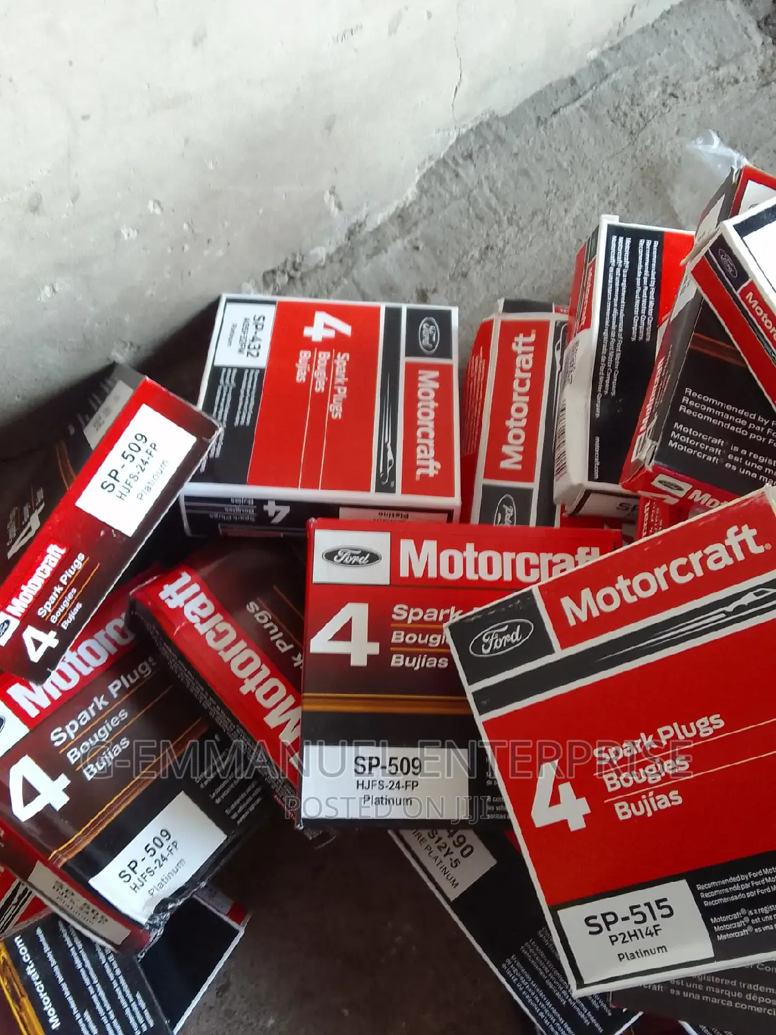 FORD F150 V.8 Original Motorcraft Plugs. Original.